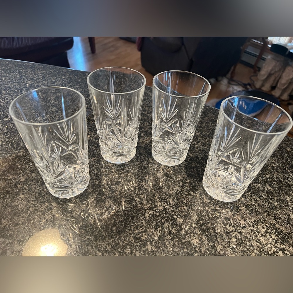 Set a four Crystal princess house tall glasses 10 ouncesAbsolutely beautiful set